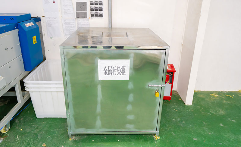 Metal Pollution Cabinet